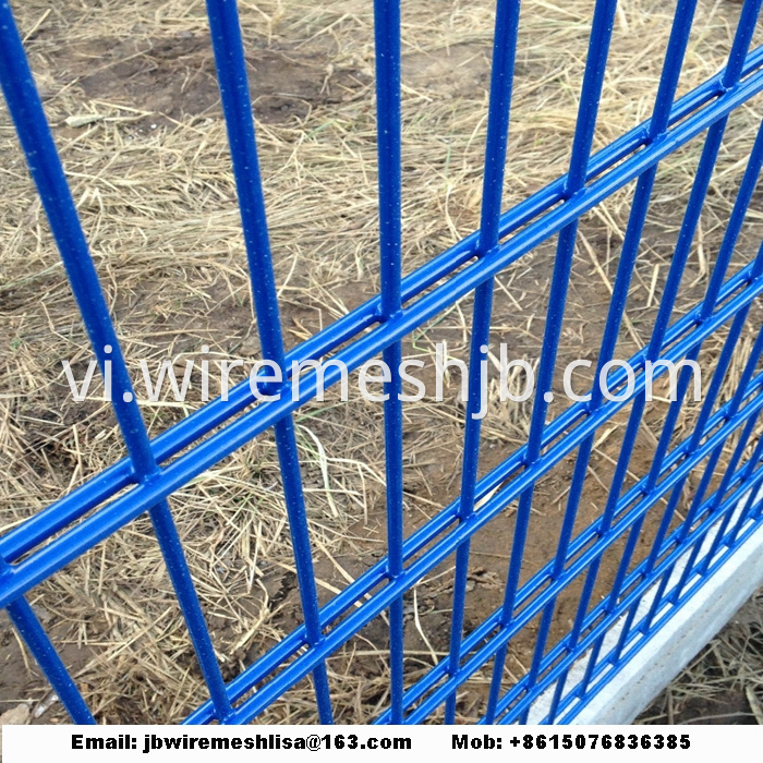 868/656 Double Welded Wire Mesh Fence